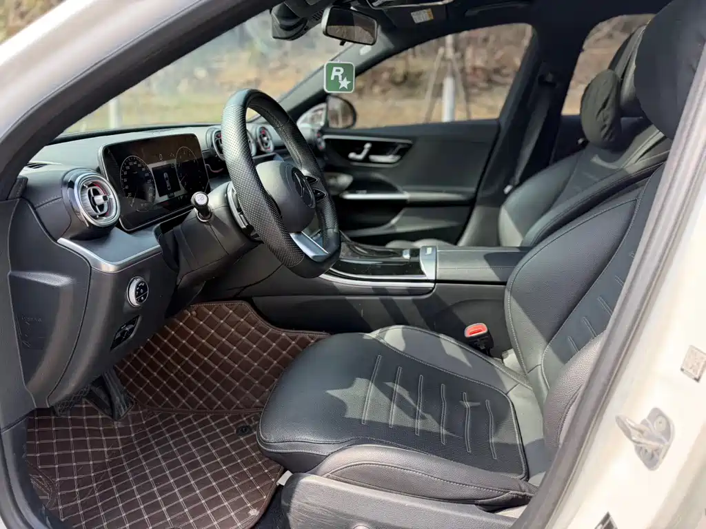 Mercedes-Benz C-Class 2024 facelift C 200 L sports version купить на сайте DeffCars