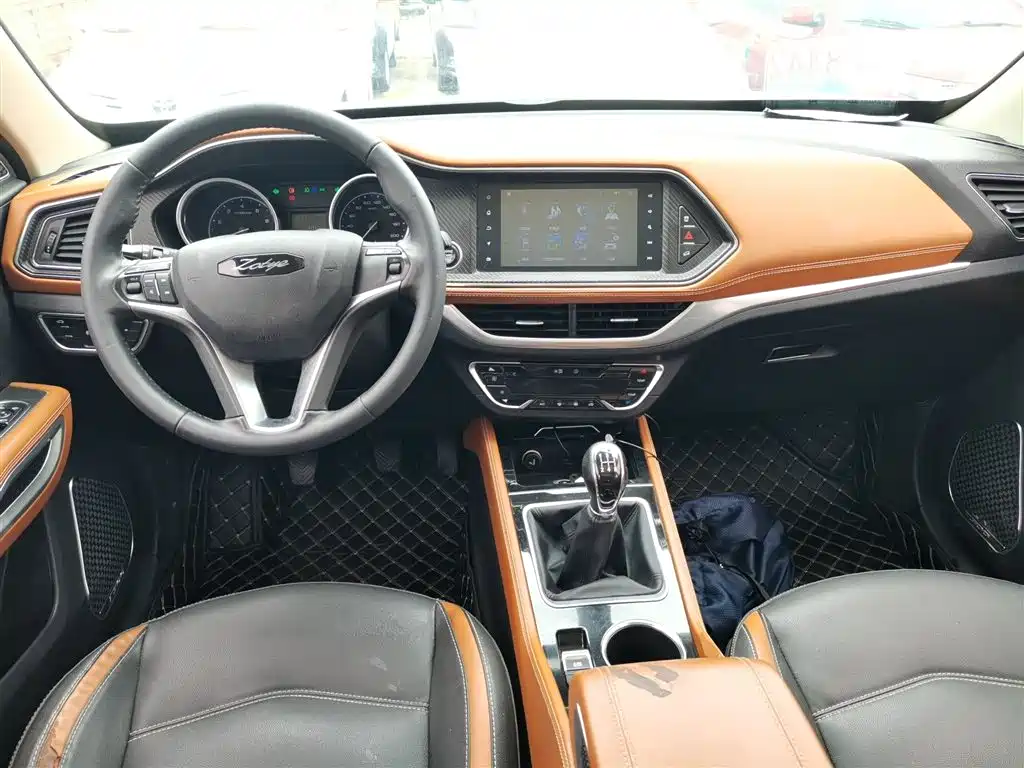 Zotye T300 2017 1.5L Manual Exclusive Type купить на сайте DeffCars