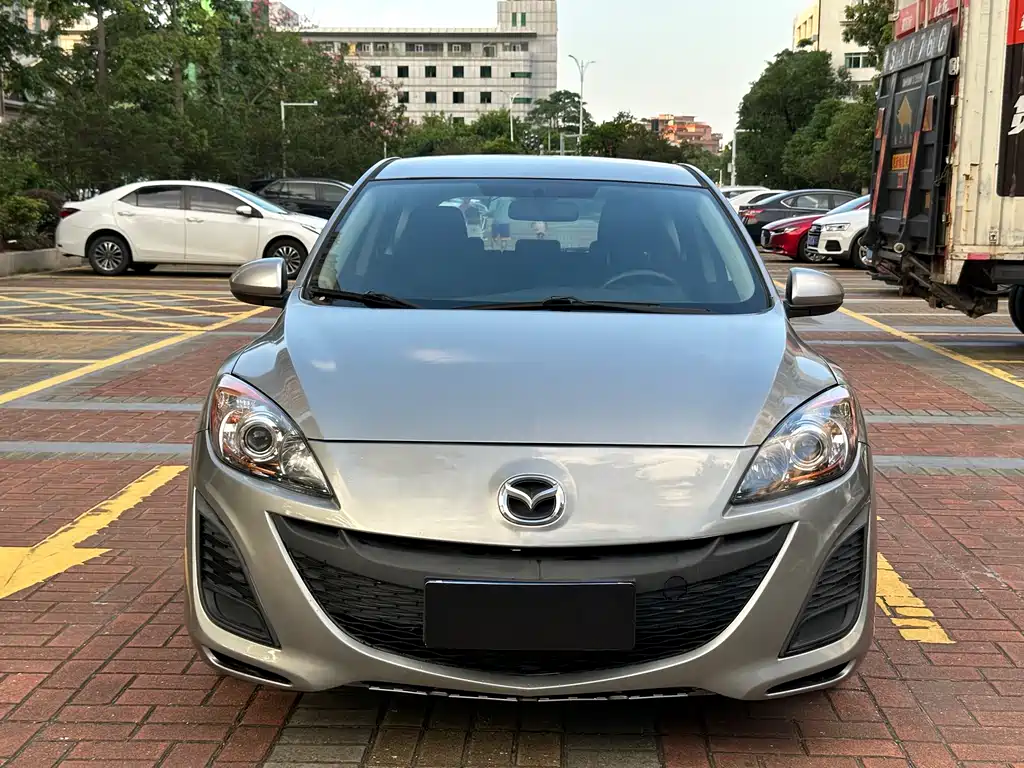 Mazda 3 Star 2012 hatchback 1.6L manual comfort type купить на сайте DeffCars