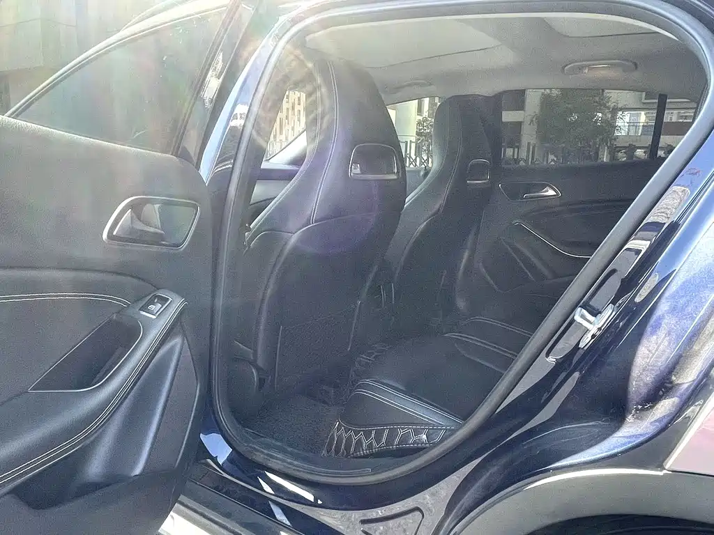 Mercedes-Benz GLA 2016 GLA 200 Dynamic купить на сайте DeffCars