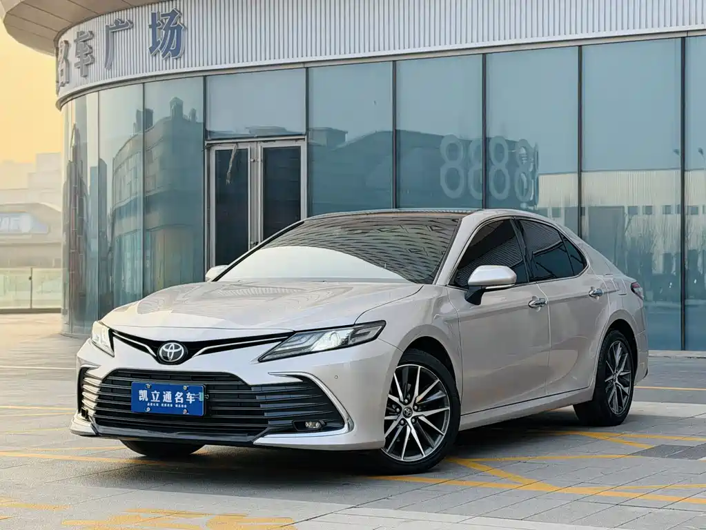 Camry 2021 2.5G Deluxe Edition купить на сайте DeffCars