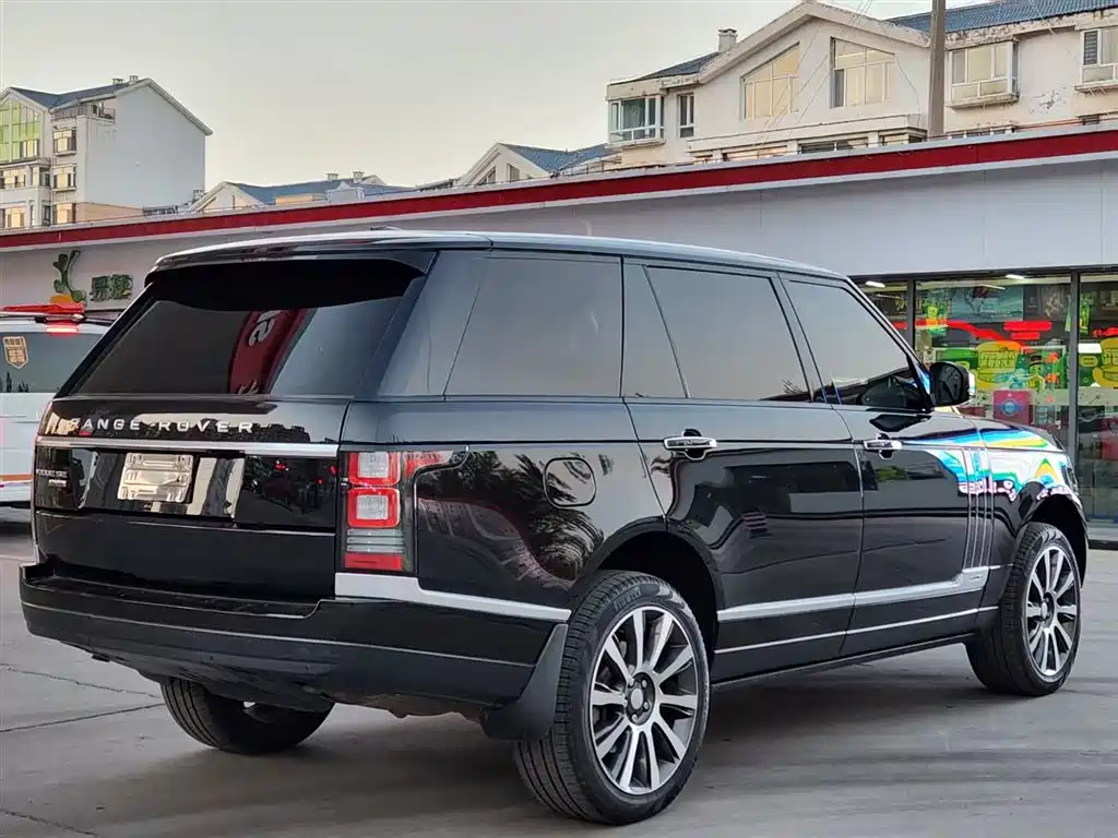 Range Rover 2015 3.0 SC V6 Vogue SE Genesis Extended Edition купить на сайте DeffCars