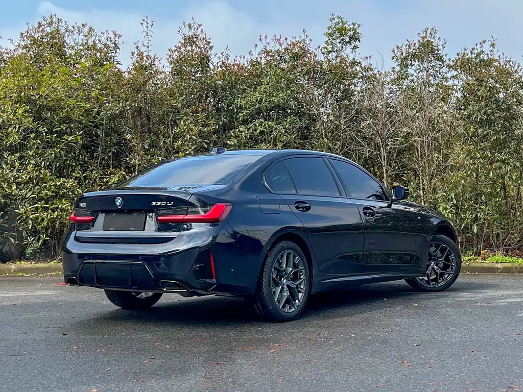 BMW 3 Series 2025 330Li M Sports Night Package купить на сайте DeffCars