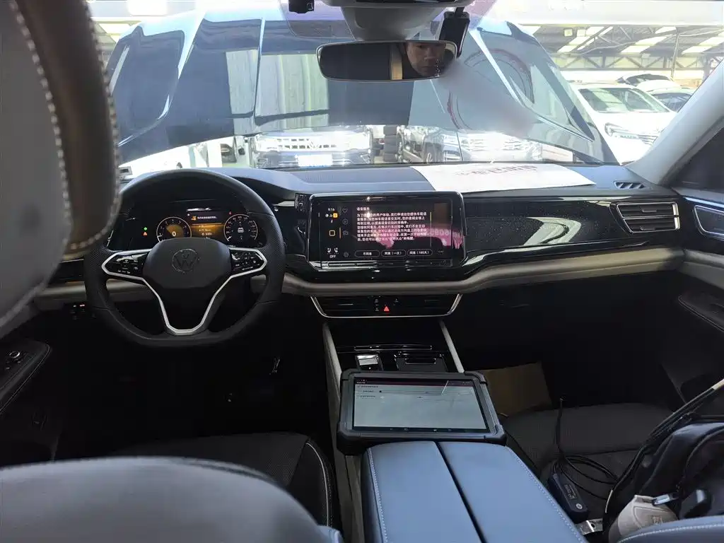 Touron 2021 380TSI four-wheel drive supreme flagship version купить на сайте DeffCars