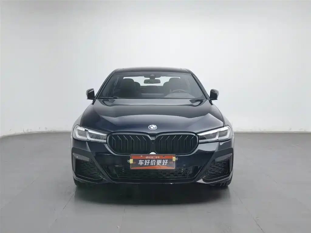 BMW 5 Series 2023 530Li Exclusive M Sports Package купить на сайте DeffCars