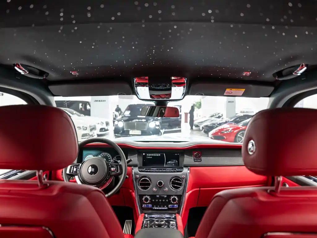 Cullinan 2018 four-seat version купить на сайте DeffCars