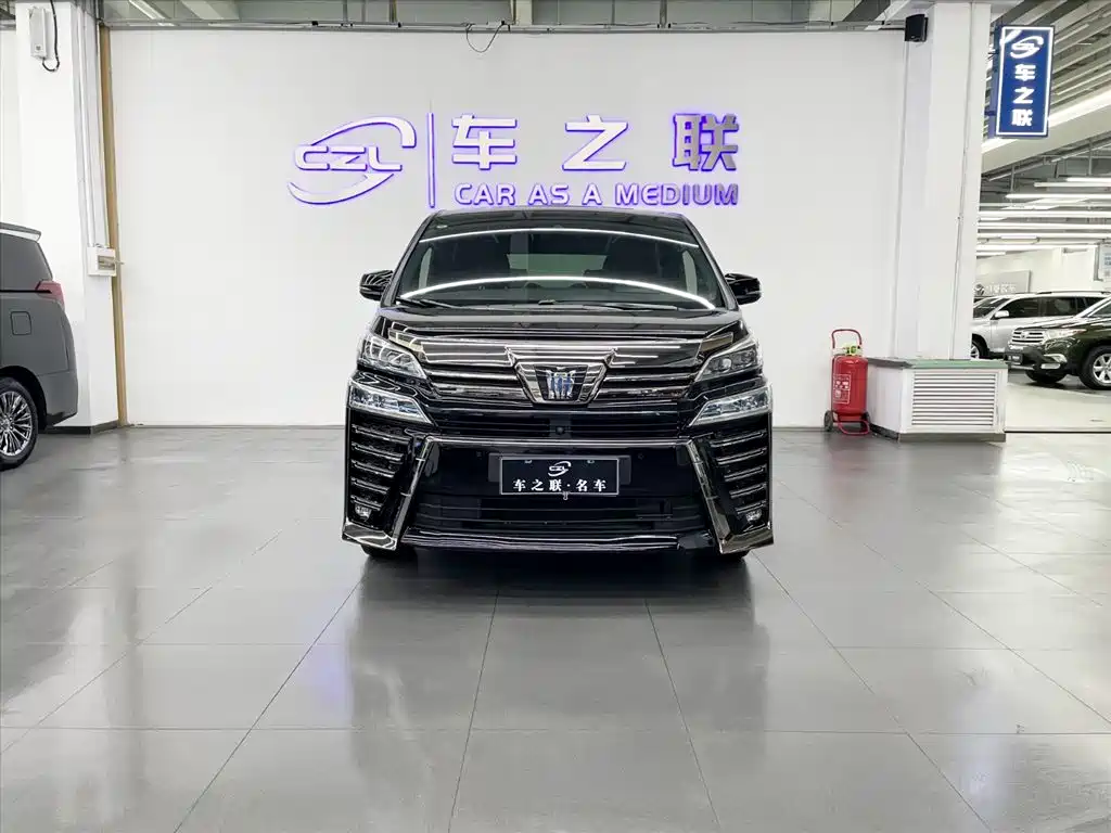Wilfa 2021 Crown Dual Engine 2.5L HV Premium Edition купить на сайте DeffCars
