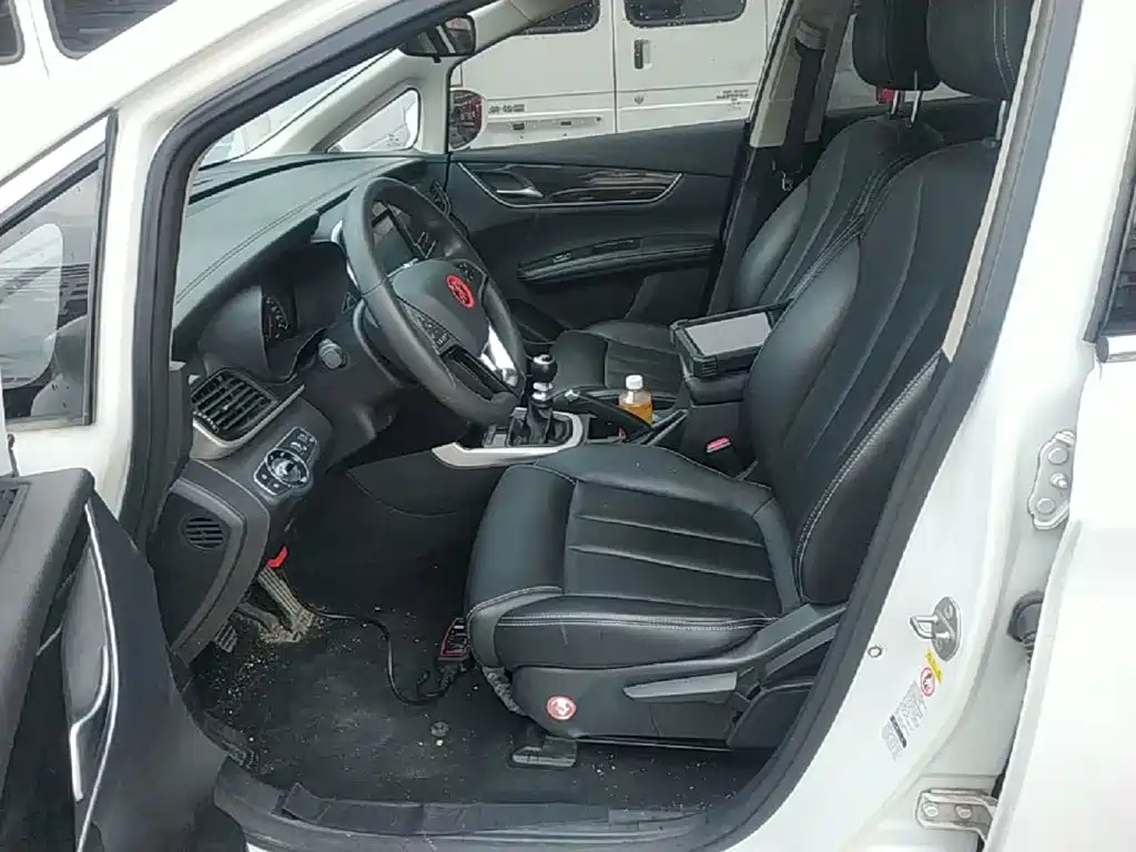 Song MAX 2017 1.5T manual smart connected luxury model 7 seats купить на сайте DeffCars