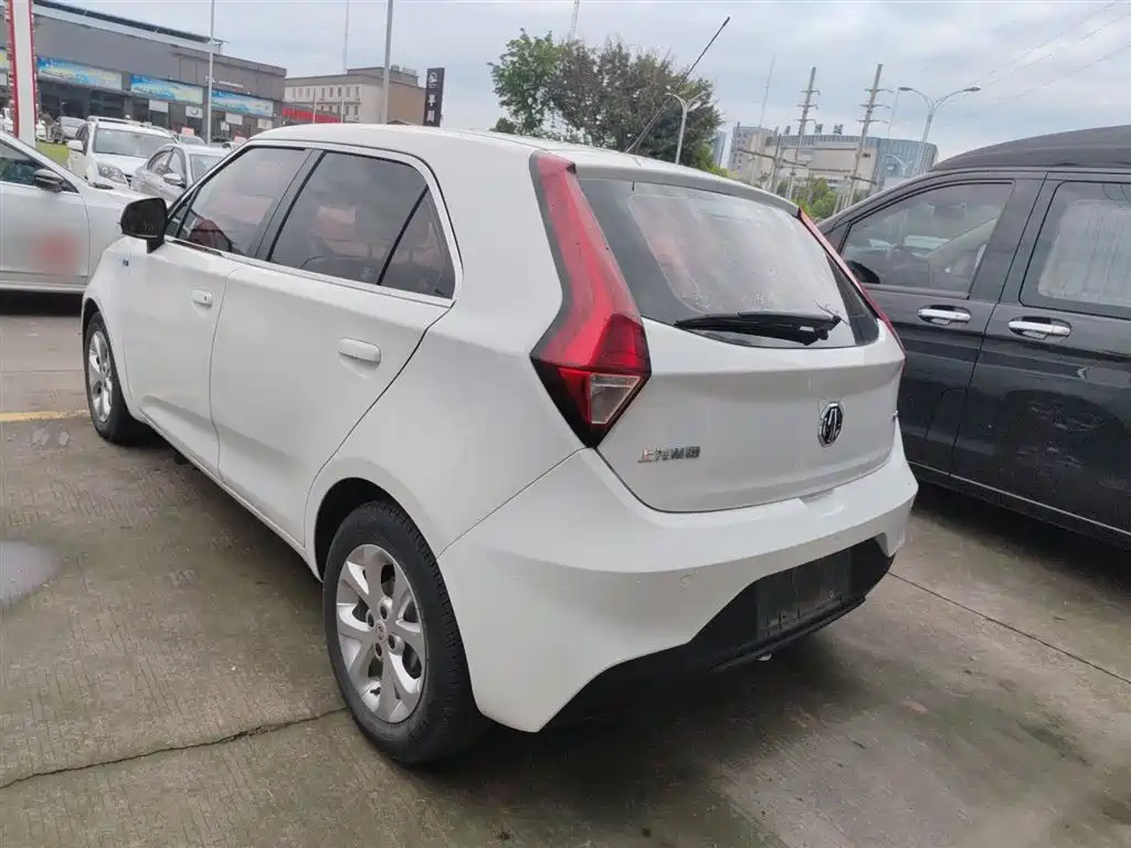 MG 3 2017 1.5L Automatic Intelligent Link Elite Edition купить на сайте DeffCars
