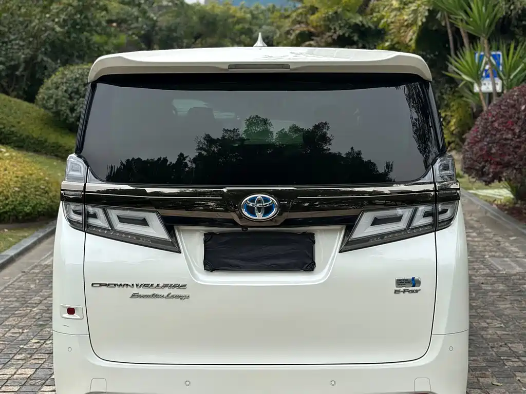 Wilfa 2023 Crown Dual Engine 2.5L HV Extreme Edition купить на сайте DeffCars