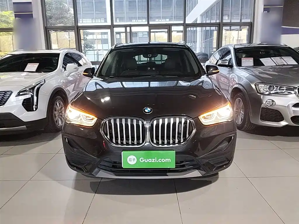 BMW X1 2021 facelift sDrive25Li leading model купить на сайте DeffCars