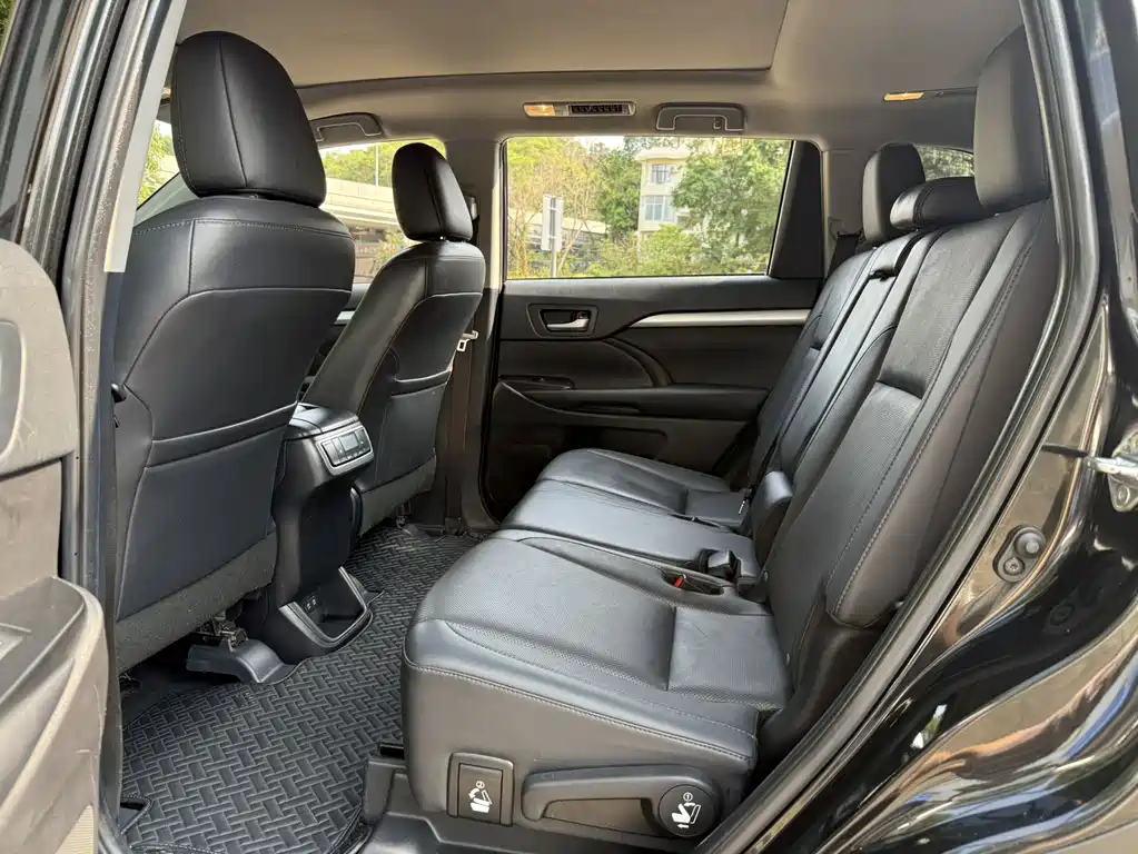 Highlander 2021 2.0T four-wheel drive luxury version 7 seats купить на сайте DeffCars