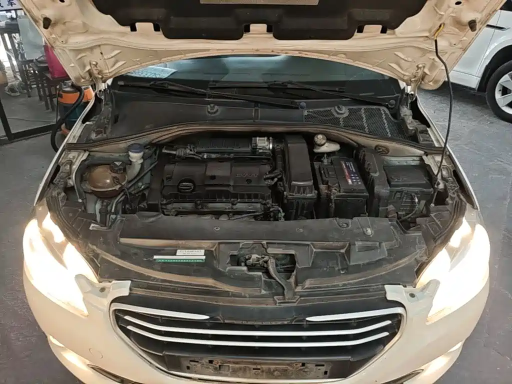 Peugeot 301 2016 1.6L manual comfort version купить на сайте DeffCars