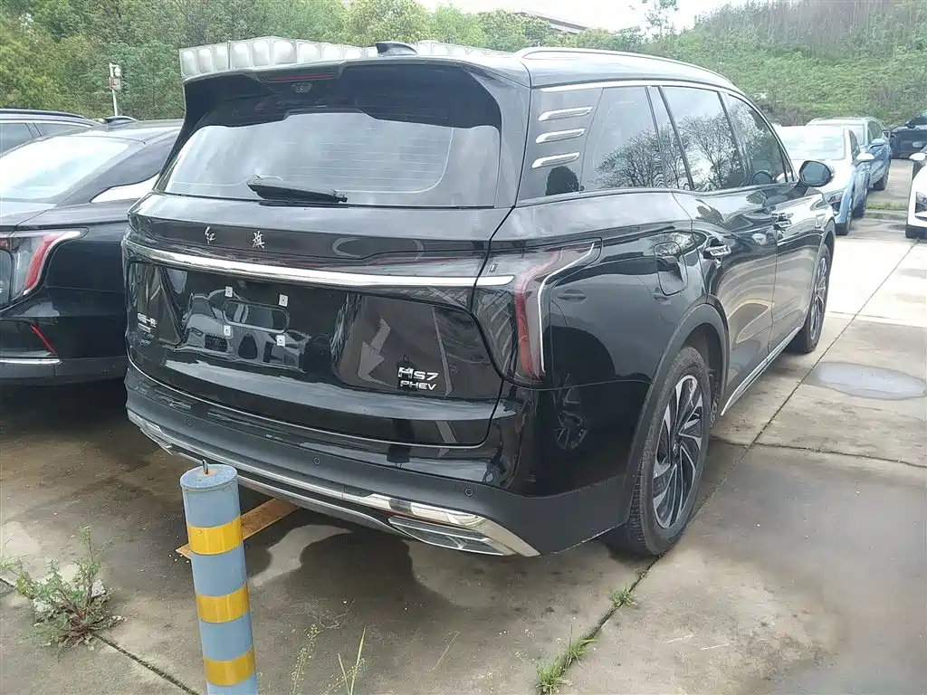 Hongqi HS7 PHEV 2024 2.0T PHEV four-wheel drive Qichang version 6 seats купить на сайте DeffCars