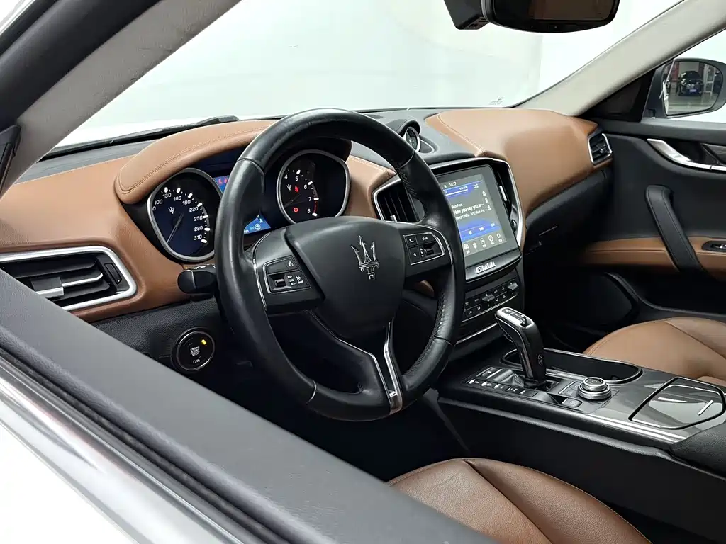 Ghibli 2019 3.0T Standard Edition National VI купить на сайте DeffCars