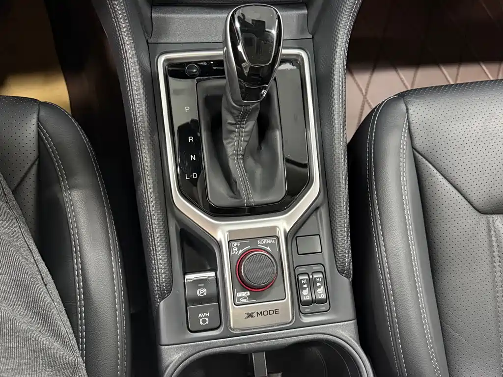Forester 2022 2.0i AWD Deluxe Edition EyeSight купить на сайте DeffCars