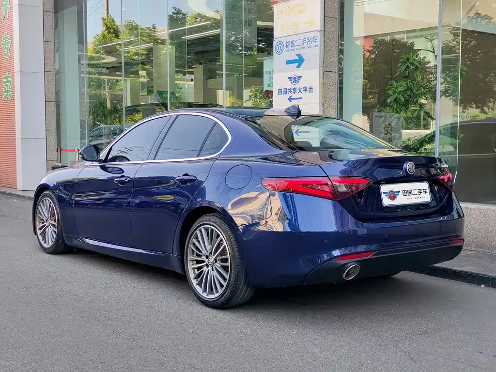 Giulia 2017 2.0T 200HP Deluxe Edition купить на сайте DeffCars