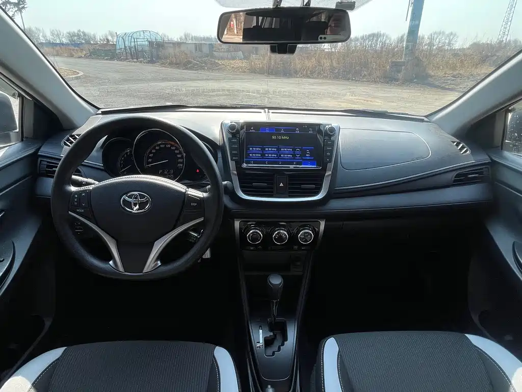 YARiS L Zhixuan 2022 model Zhixuan X 1.5L CVT leading PLUS version купить на сайте DeffCars