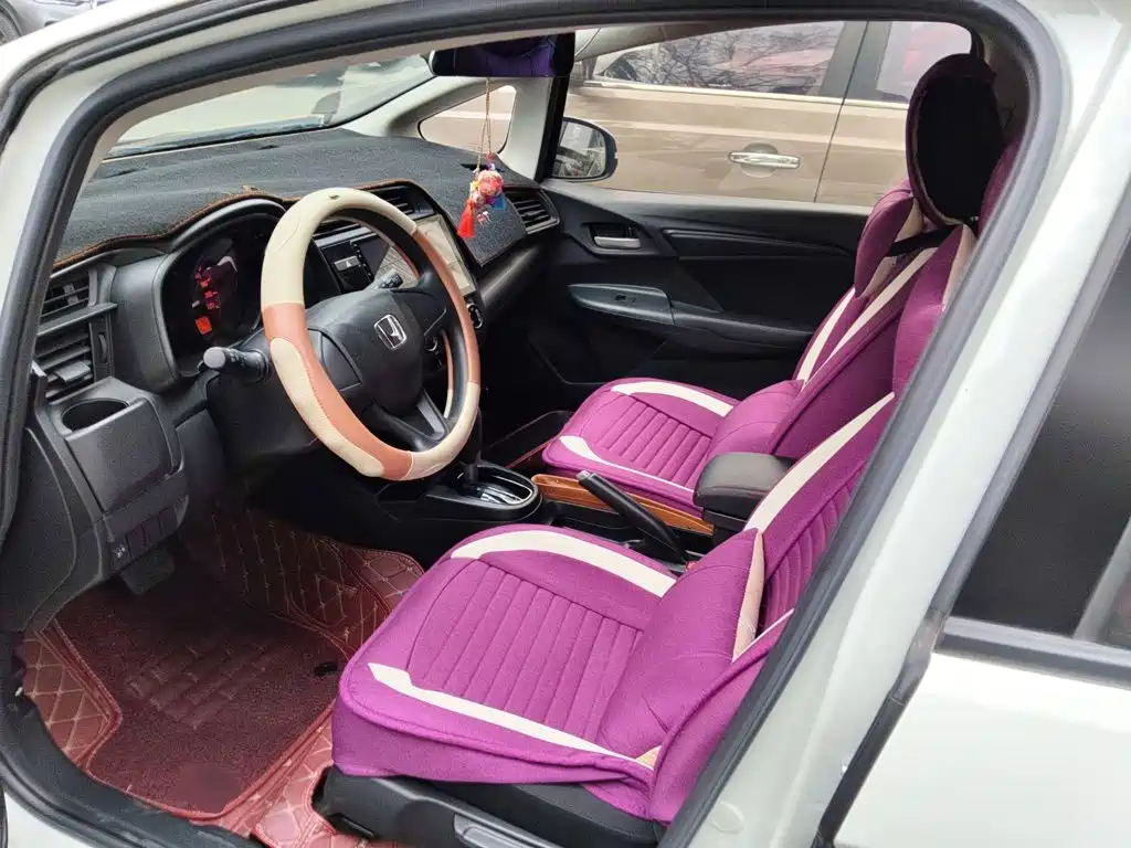 Fit 2018 1.5L CVT Comfort Sunroof Edition купить на сайте DeffCars