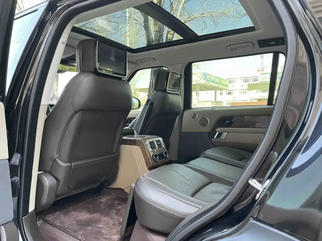 Range Rover 2019 3.0 SC V6 Legendary Extended Edition купить на сайте DeffCars