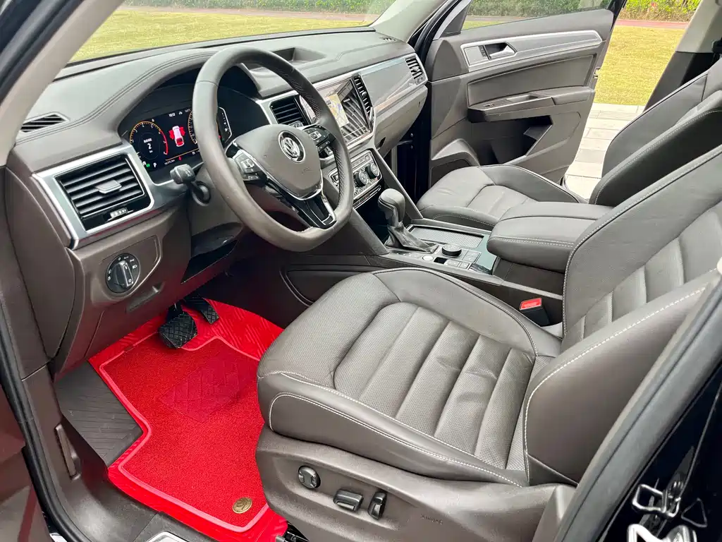 Touron 2020 facelift 380TSI four-wheel drive luxury version купить на сайте DeffCars