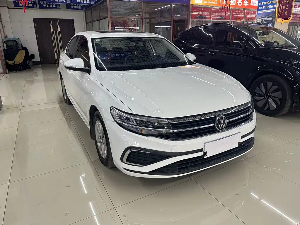 Bora 2023 1.5L Automatic Mobility Limited Edition купить на сайте DeffCars