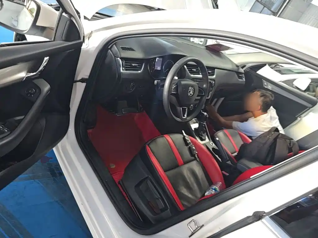 Octavia 2018 TSI230 DSG Comfort Edition купить на сайте DeffCars