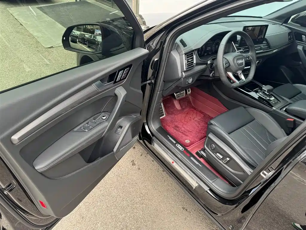 Audi Q5L 2024 45 TFSI luxury and dynamic model купить на сайте DeffCars