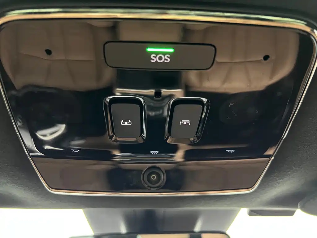 NIO ES8 2020 580KM Signature Edition Six-Seater купить на сайте DeffCars