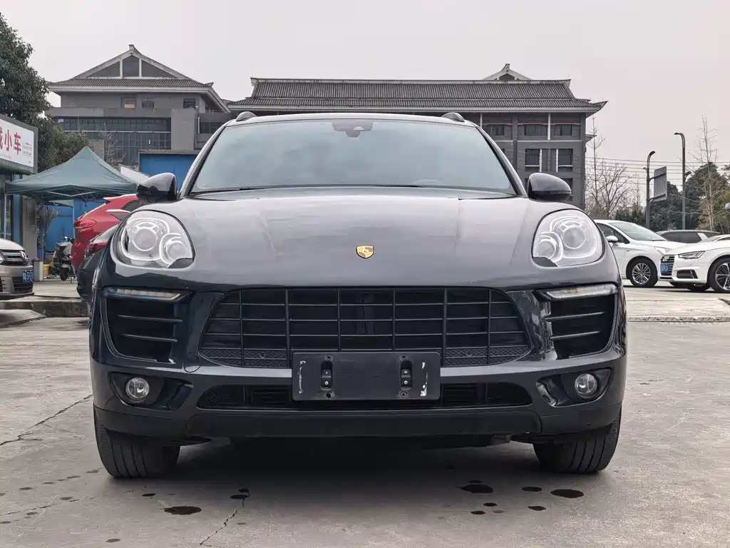 Macan 2017 Macan 2.0T купить на сайте DeffCars