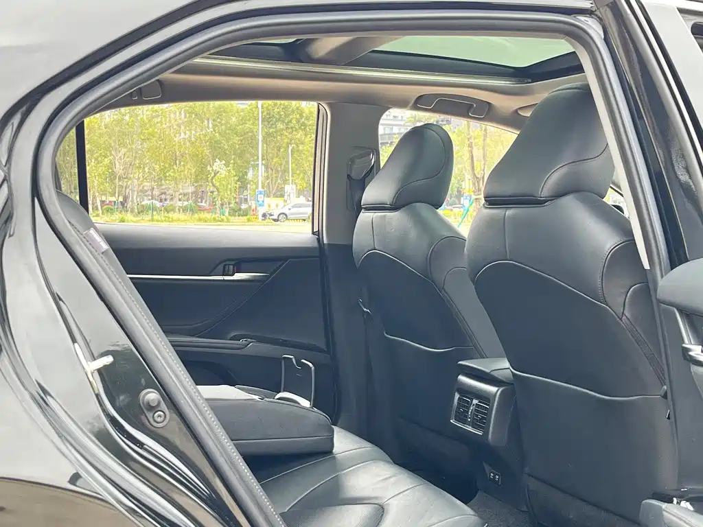 Camry 2019 2.5G Deluxe Edition National V купить на сайте DeffCars