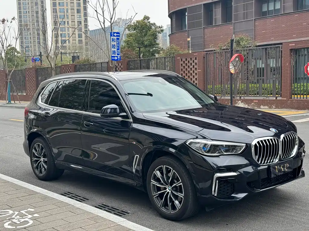 BMW X5 2022 xDrive 30Li Exclusive M Sports Package купить на сайте DeffCars