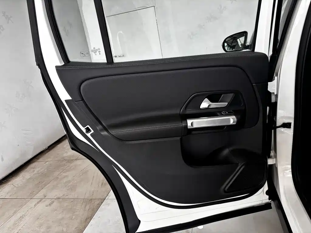 Mercedes-Benz GLB 2025 GLB 220 Fashion Model купить на сайте DeffCars