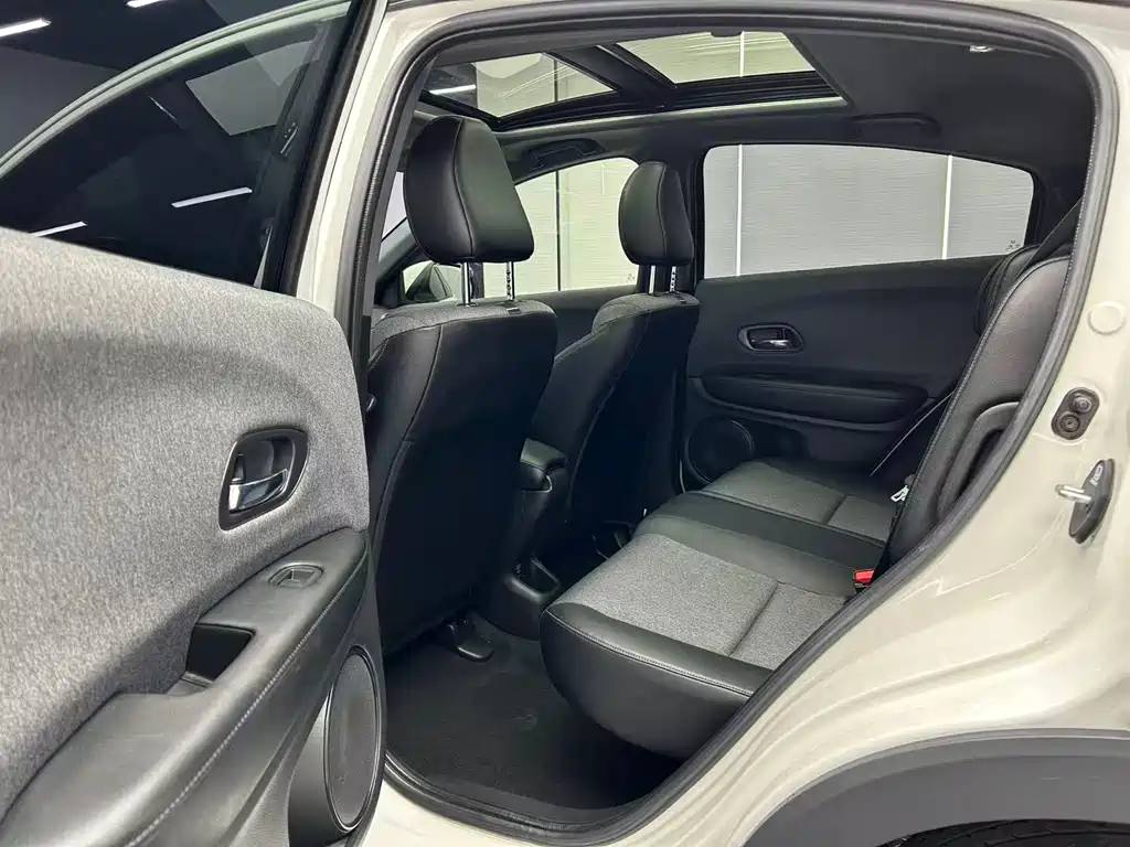 Honda XR-V 2022 1.5L CVT Obsidian Edition купить на сайте DeffCars