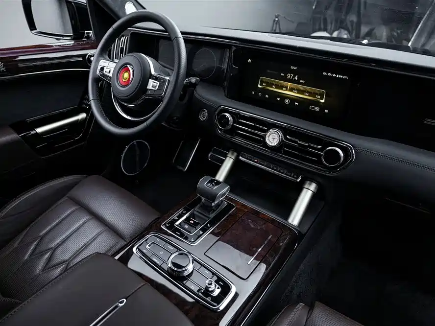 Hongqi Golden Sunflower Guoyao 2022 4.0T Elegant Flagship Edition 6 seats купить на сайте DeffCars