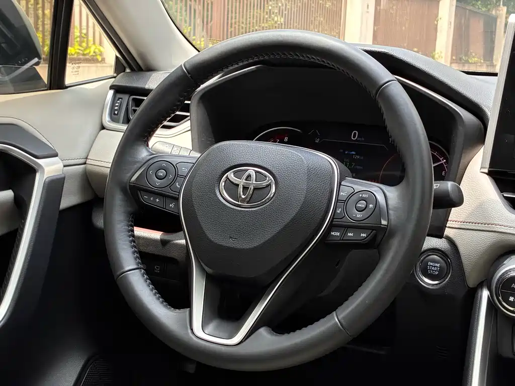 RAV4 Rongfang 2020 2.0L CVT four-wheel drive premium version купить на сайте DeffCars