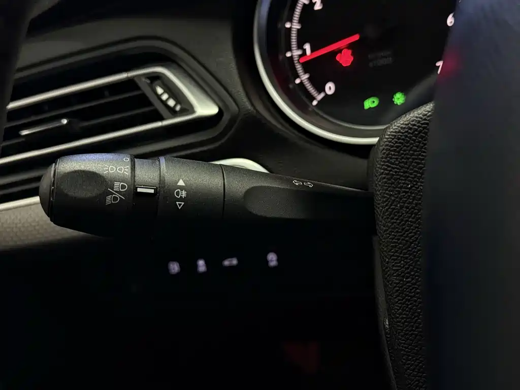 Peugeot 408 2020 360THP 10th Anniversary Premium Edition купить на сайте DeffCars