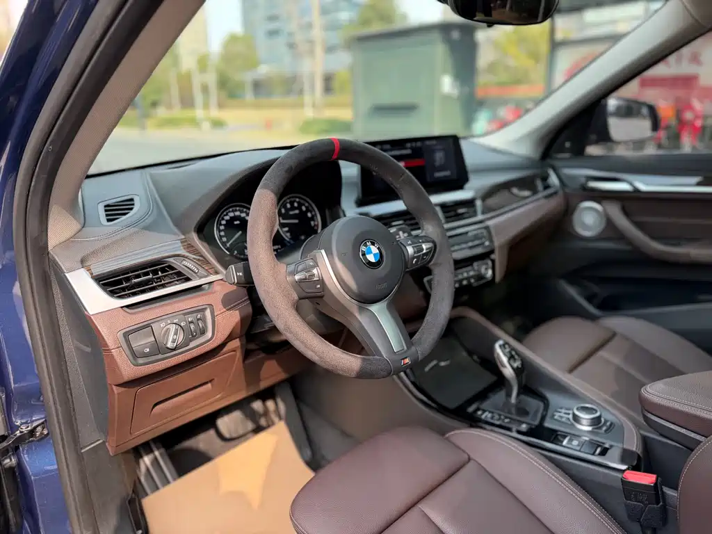 BMW X1 2021 facelift xDrive25Li exclusive model купить на сайте DeffCars