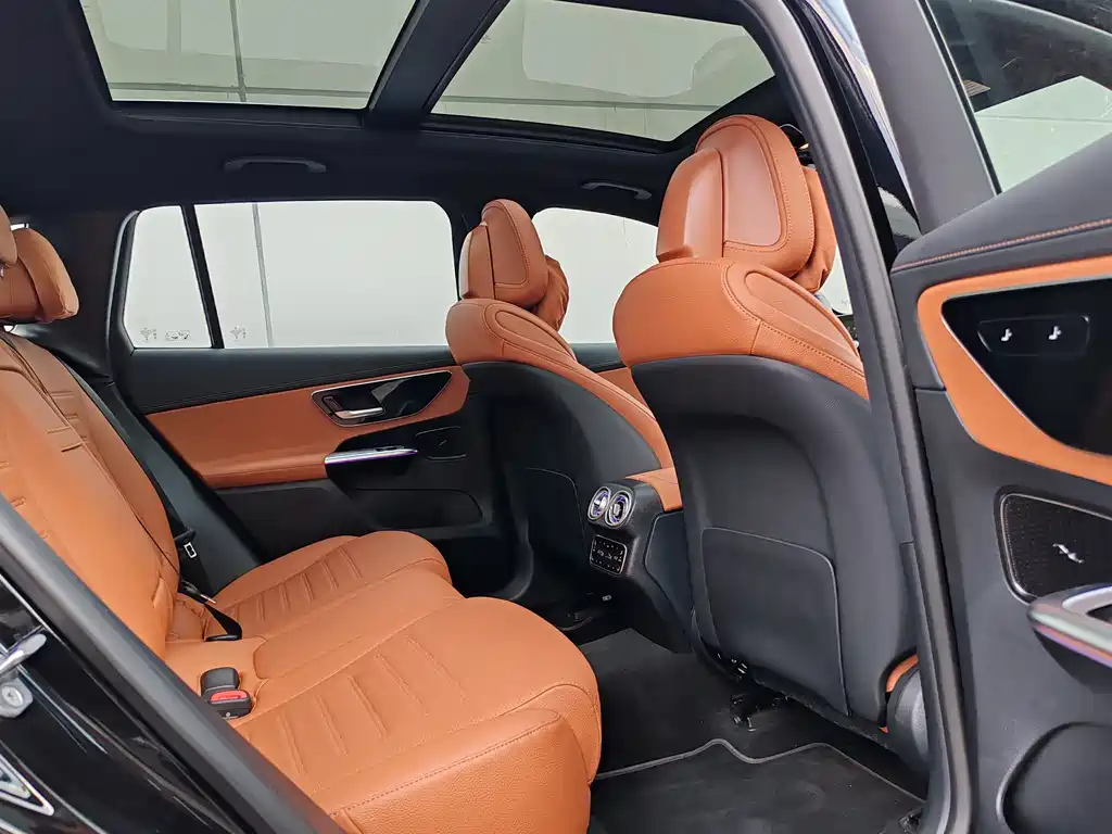Mercedes-Benz GLC New Energy 2025 350 e L 4MATIC Collector's Edition купить на сайте DeffCars