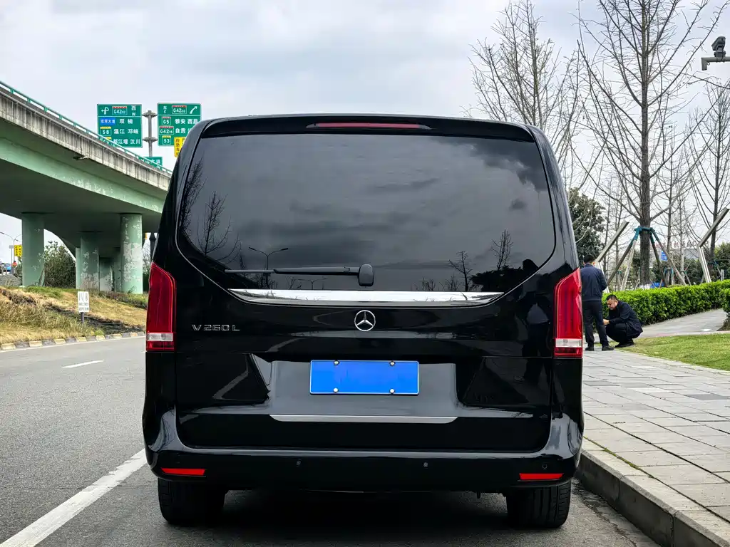 Mercedes-Benz V-Class 2018 V 260 L Premium Extended Edition National VI купить на сайте DeffCars