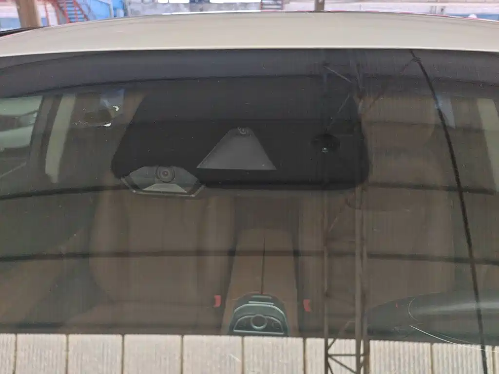 Borui (Emgrand) 2017 1.8T Flagship 4G Edition купить на сайте DeffCars