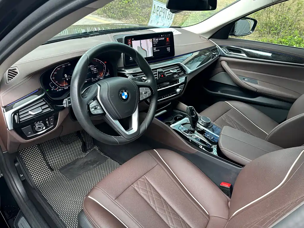 BMW 5 Series 2021 525Li Luxury Package купить на сайте DeffCars