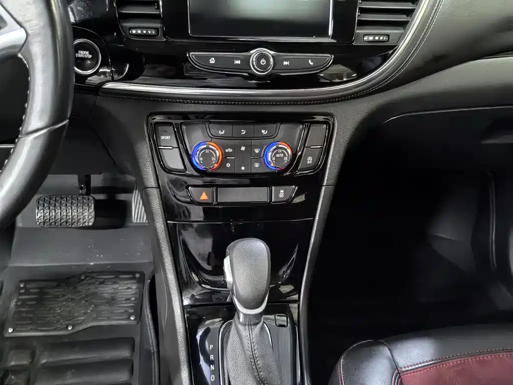 Encore 2018 18T automatic two-wheel drive urban elite купить на сайте DeffCars