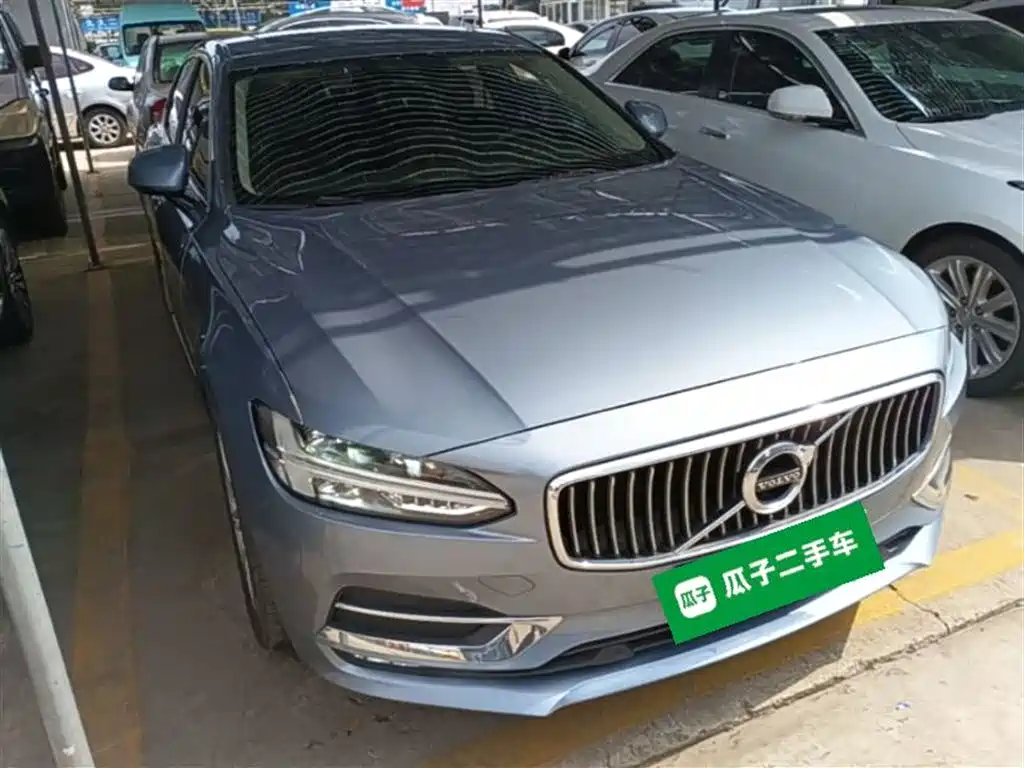 Volvo S90 2020 T5 Zhiyi Luxury Edition купить на сайте DeffCars