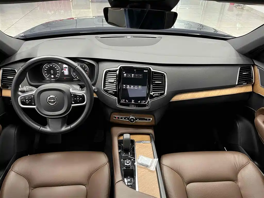 Volvo XC90 2022 B6 Zhiyi Luxury Edition 7 seats купить на сайте DeffCars