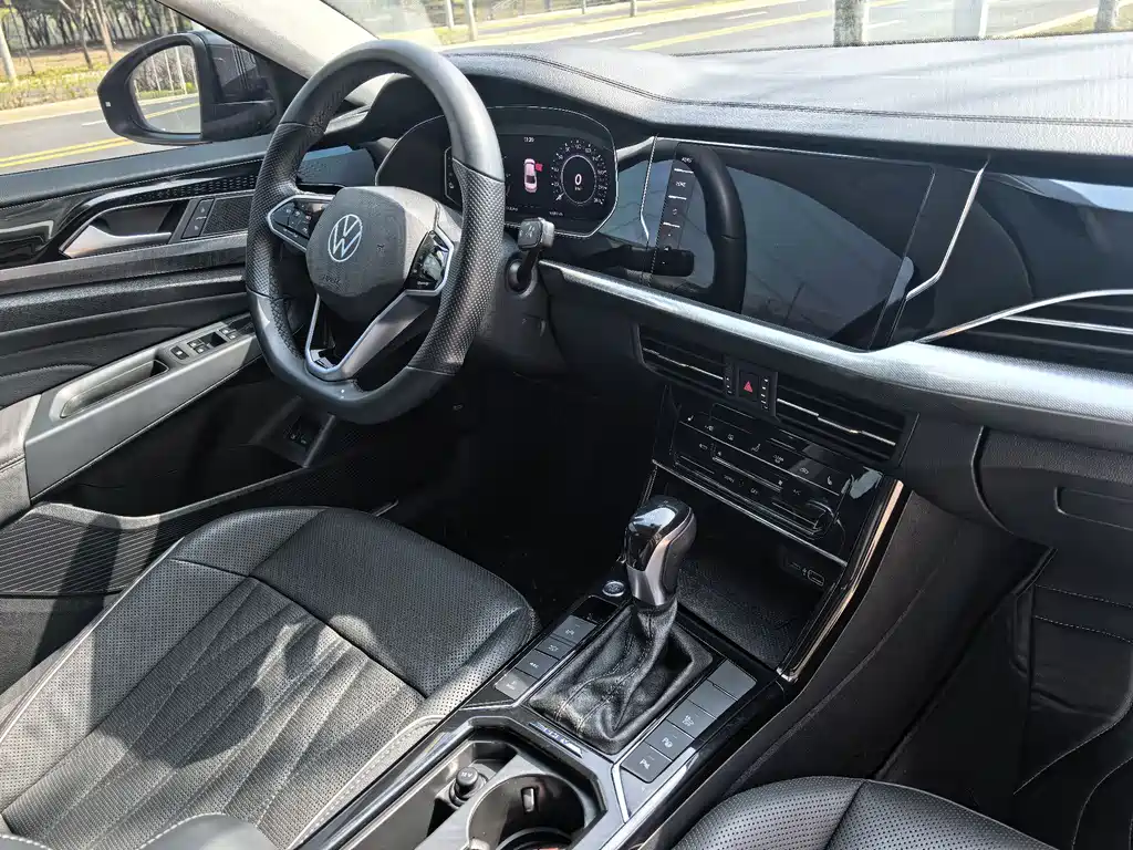 Passat New Energy 2022 430PHEV Hybrid Luxury Edition купить на сайте DeffCars
