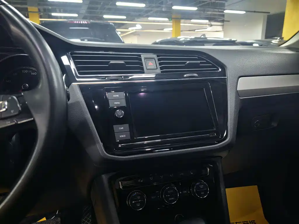 Tiguan L 2019 330TSI automatic two-wheel drive smart luxury version National V купить на сайте DeffCars