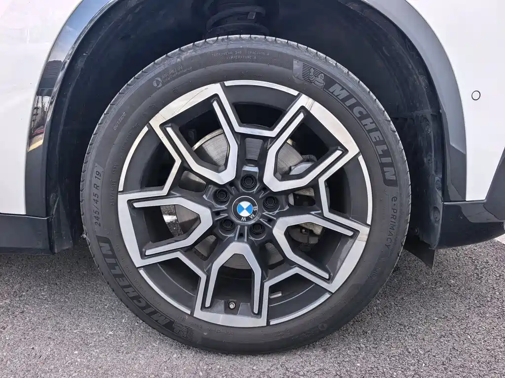 BMW X1 2024 sDrive25Li X Design Package купить на сайте DeffCars