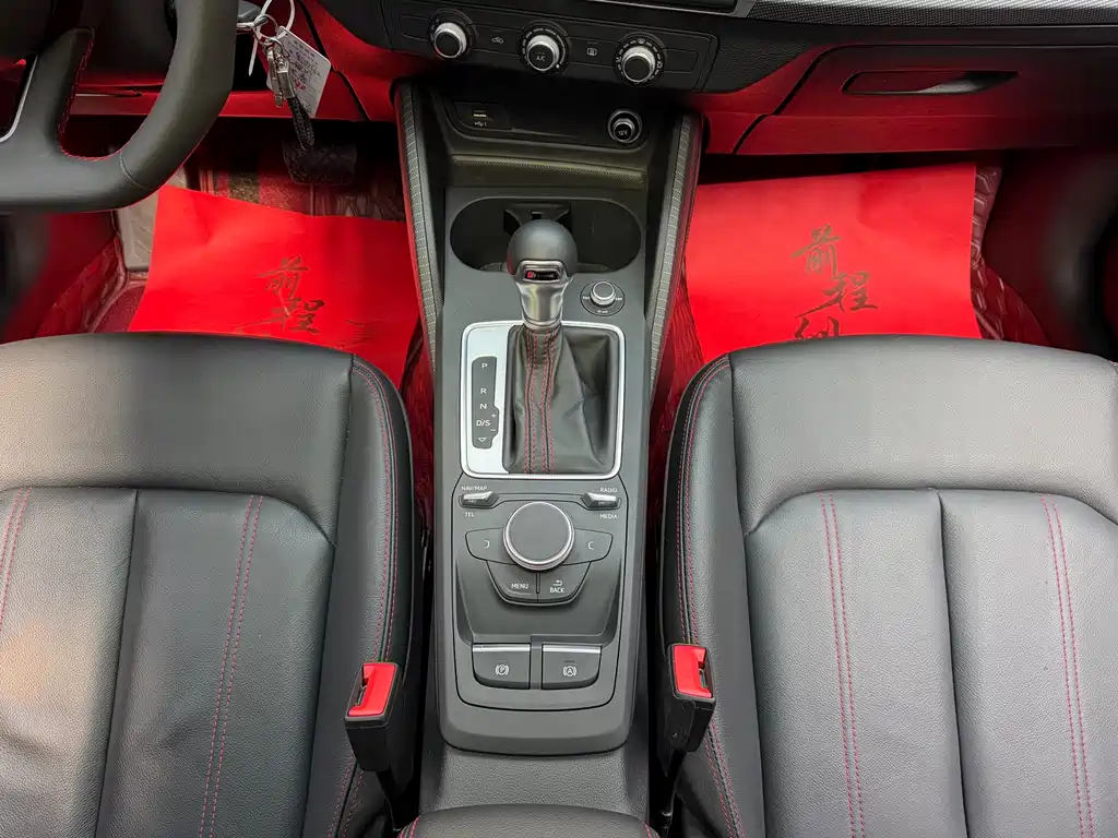 Audi Q2L 2022 35 TFSI aggressive and dynamic model купить на сайте DeffCars