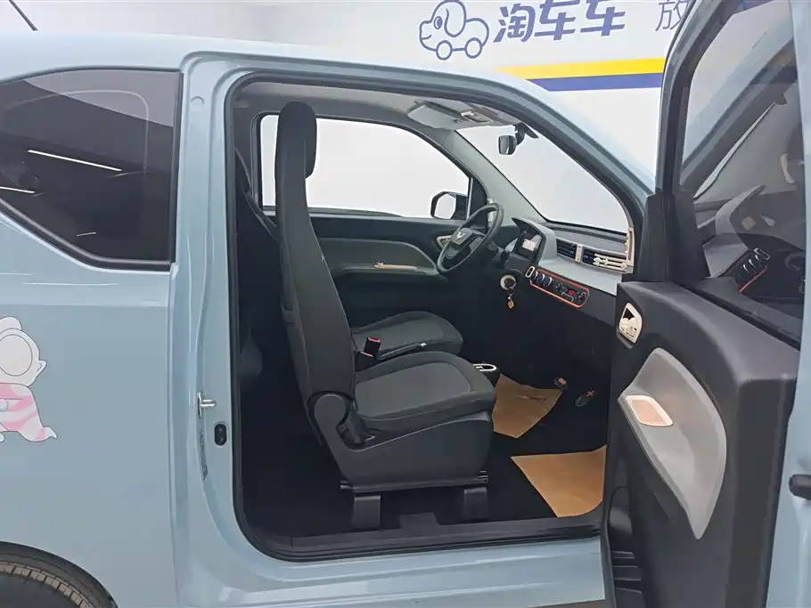 Hongguang MINIEV 2022 Relaxed Lithium Iron Phosphate купить на сайте DeffCars